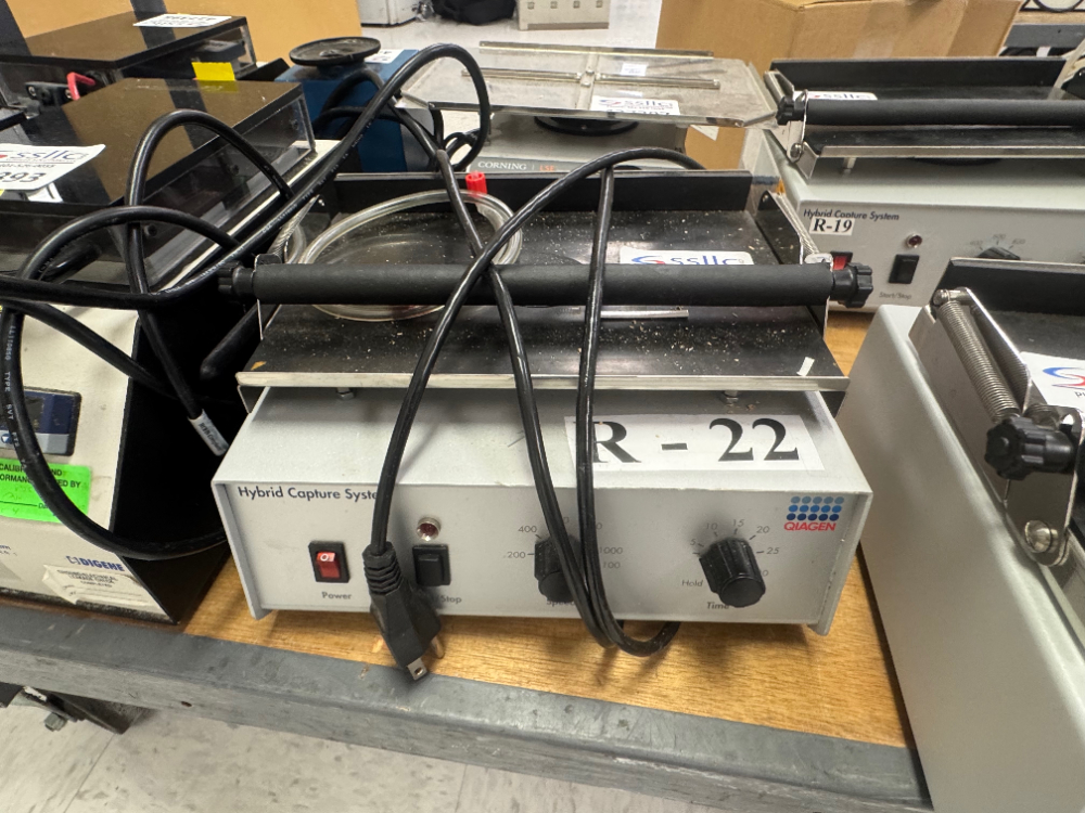 Image of Qiagen Hybrid Capture System Rotary Shaker